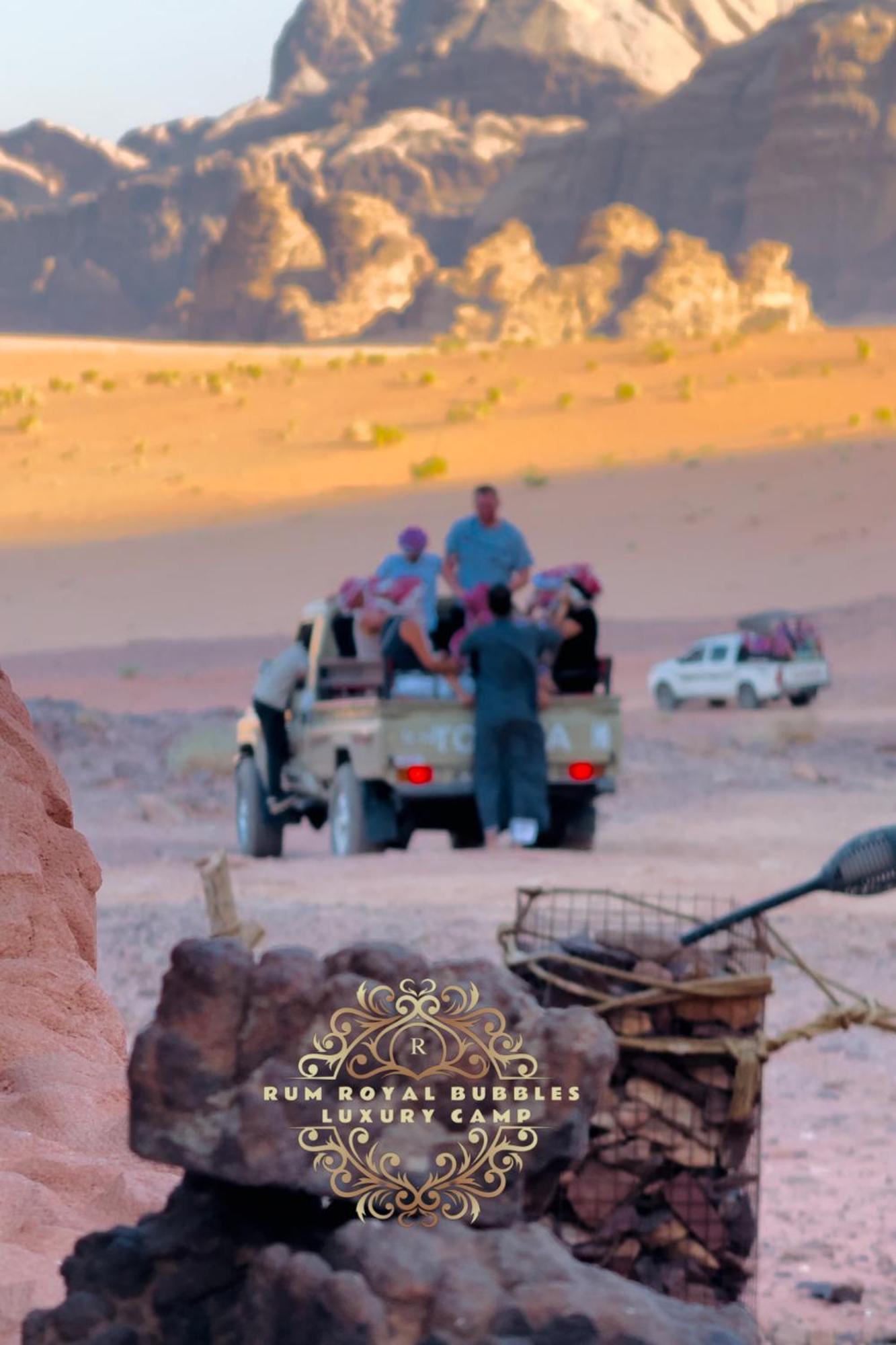 Rum Royal Bubbles Luxury Camp Apartment Wadi Rum Ngoại thất bức ảnh